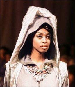 photo-1212402554073-1-0