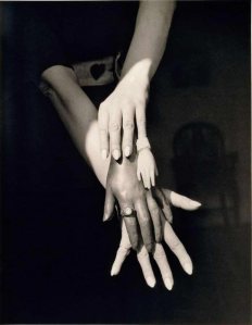 Claude-Cahun-Sans-titre-vers-1939-Collection-Christrian-Bouqueret-Paris-540x695