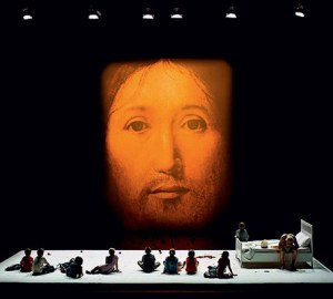 romeo-castellucci-au-theatre-l-interdit-c-est-la-realite,M90346