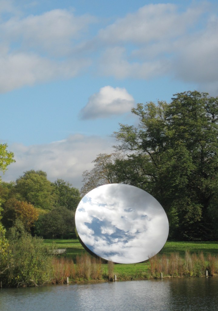 Sky_Mirror,_Kensington_Gardens_(cropped)