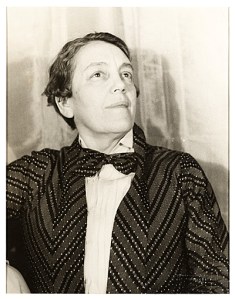 Untitled, 12/11/03, 2:53 PM, 16C, 3450x4776 (600+0), 100%, AIA repro tone, 1/50 s, R58.9, G46.8, B59.3