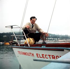 gallery_movies-donald-crowhurst